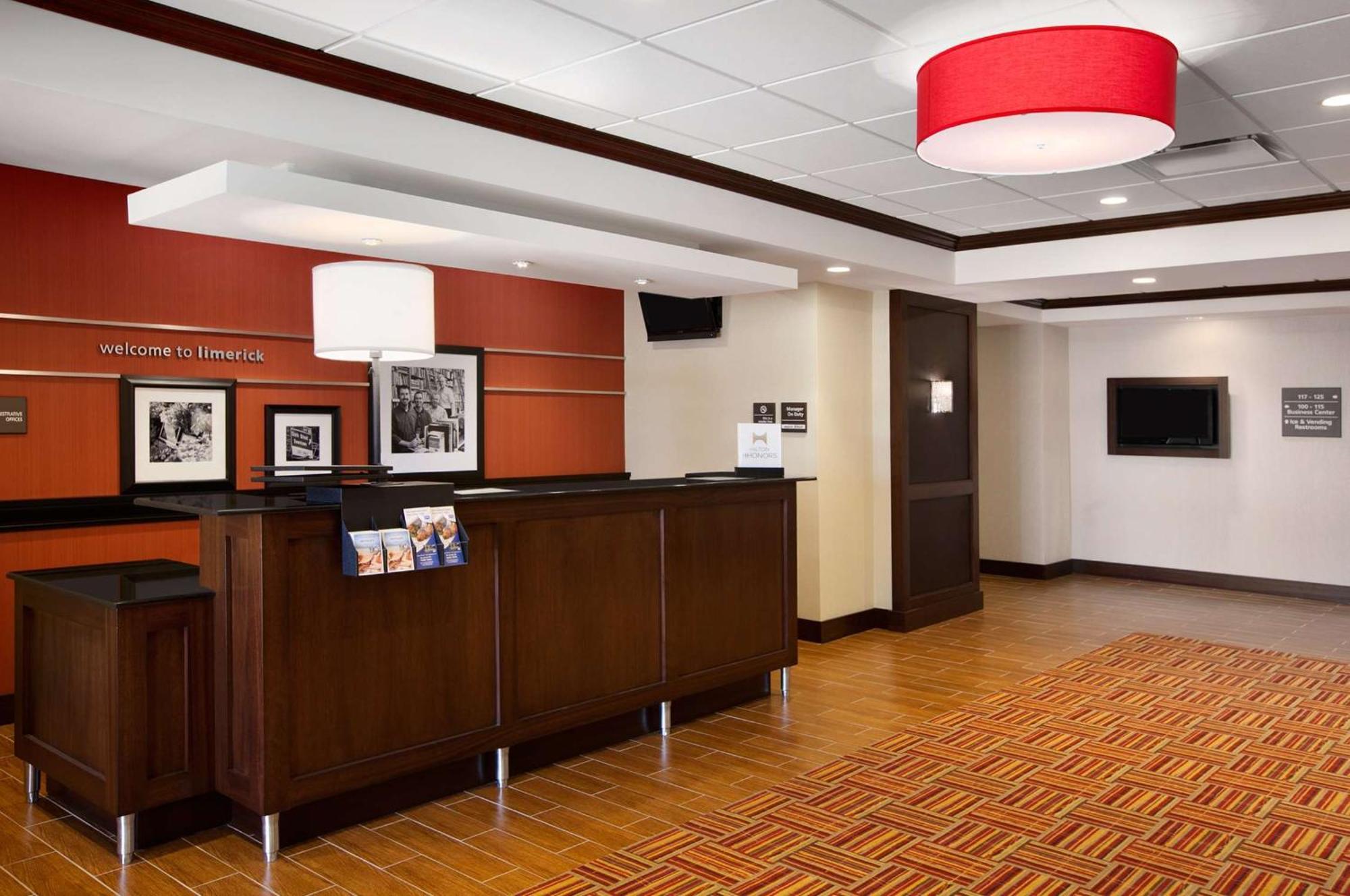 Hampton Inn Limerick Exterior foto